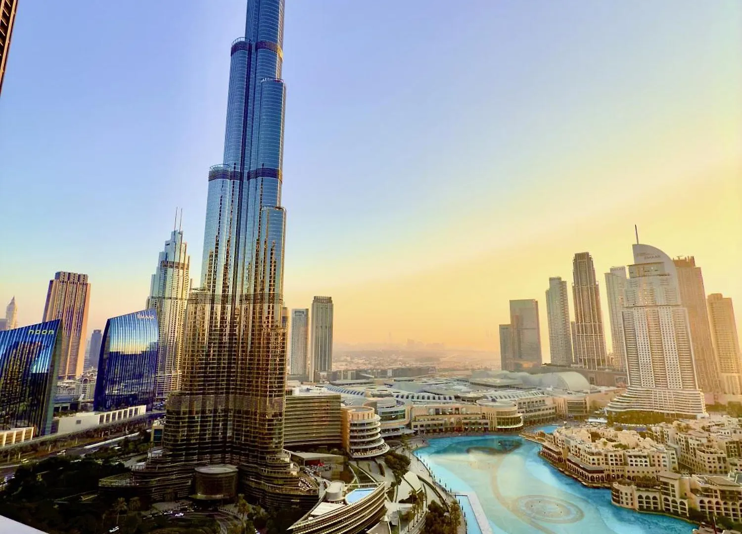 Full Burj Khalifa And Fountains Views Apartment Dubai