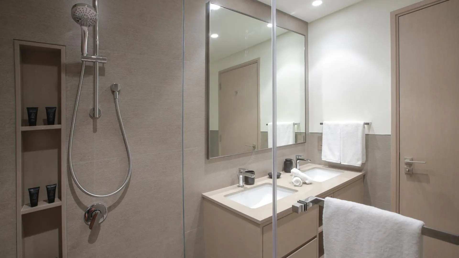 Full Burj Khalifa And Fountains Views Apartment Dubai