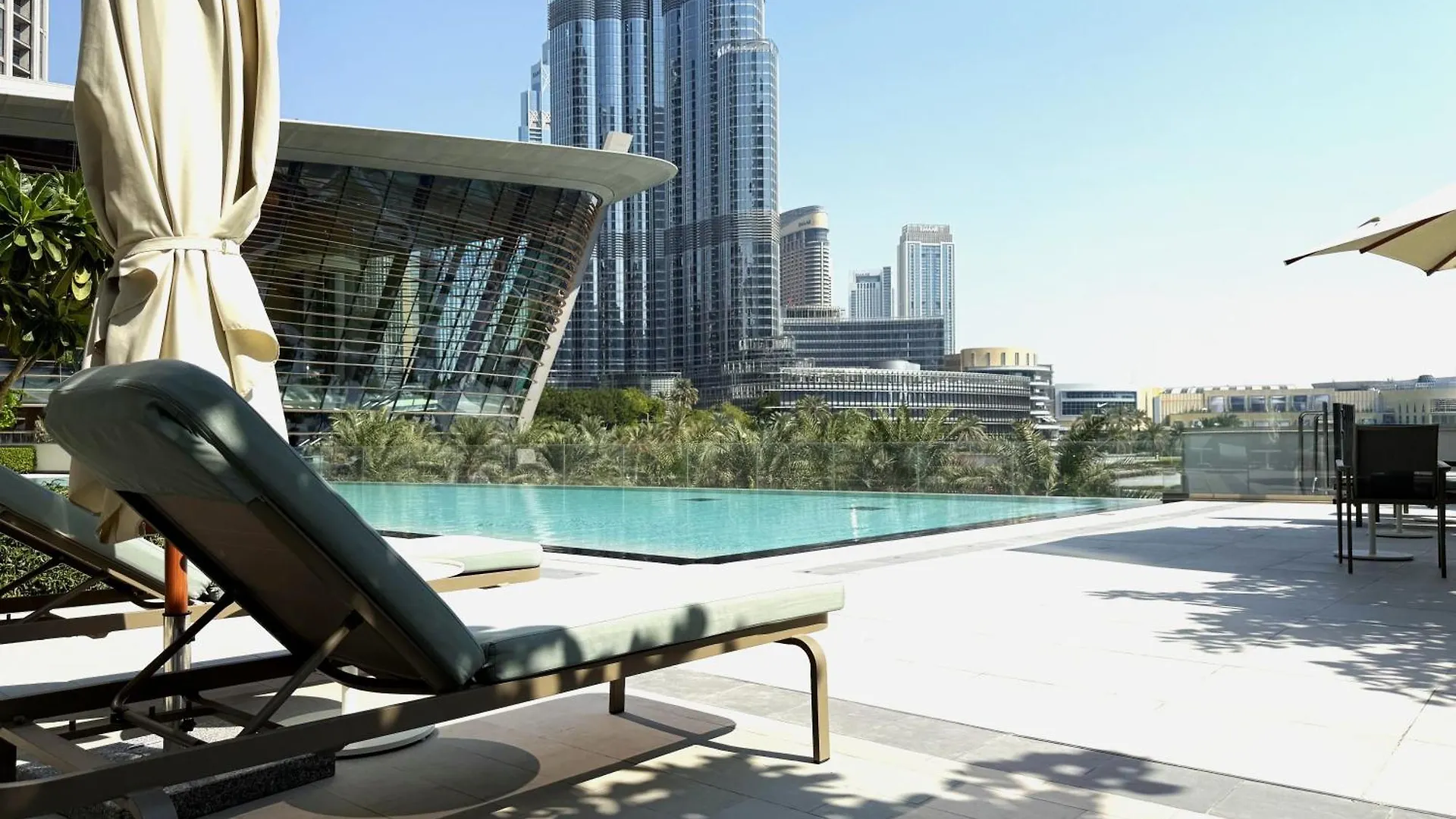 Full Burj Khalifa And Fountains Views Apartment Dubai