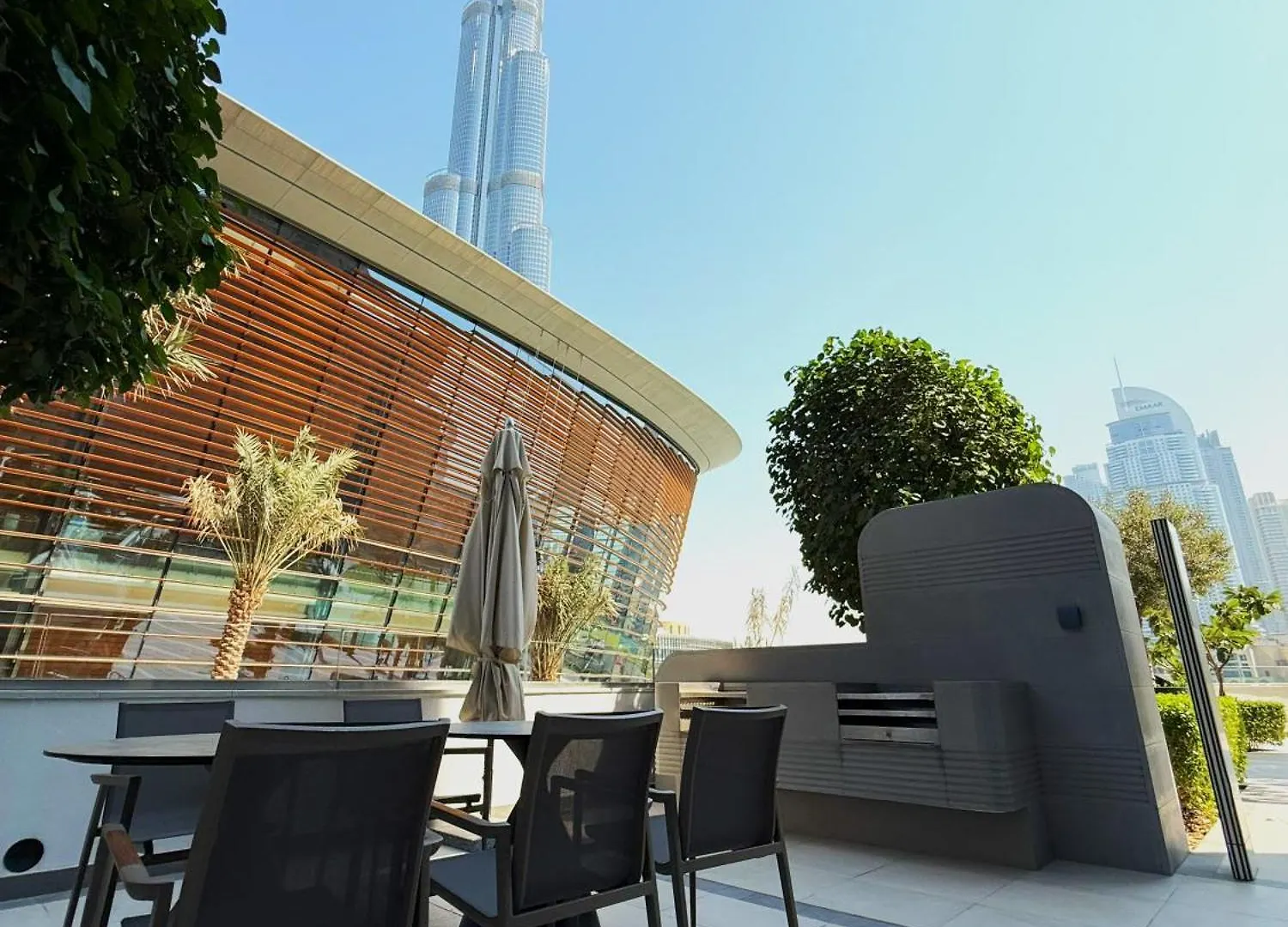 Full Burj Khalifa And Fountains Views Apartment Dubai